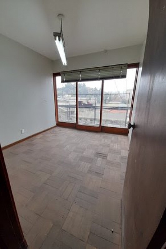 METRO STA LUCIA PISO DE PARQUET TERRAZA