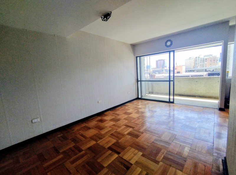 METRO BELLAS ARTES PISO DE PARQUET