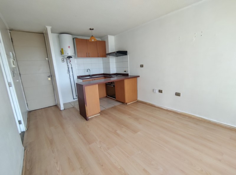 METRO U DE CHILE CON TERRAZA.