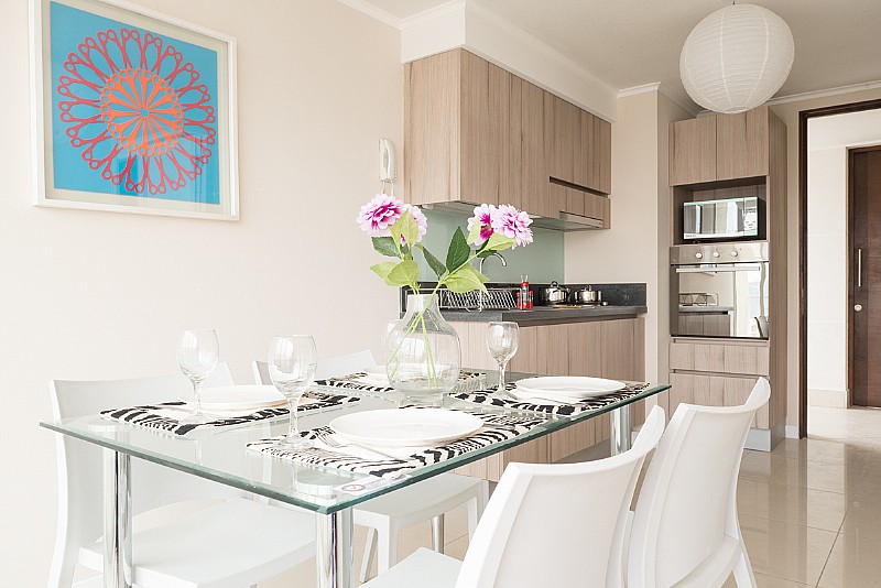 METRO U DE CHILE, CON TERRAZA AMOBLADO