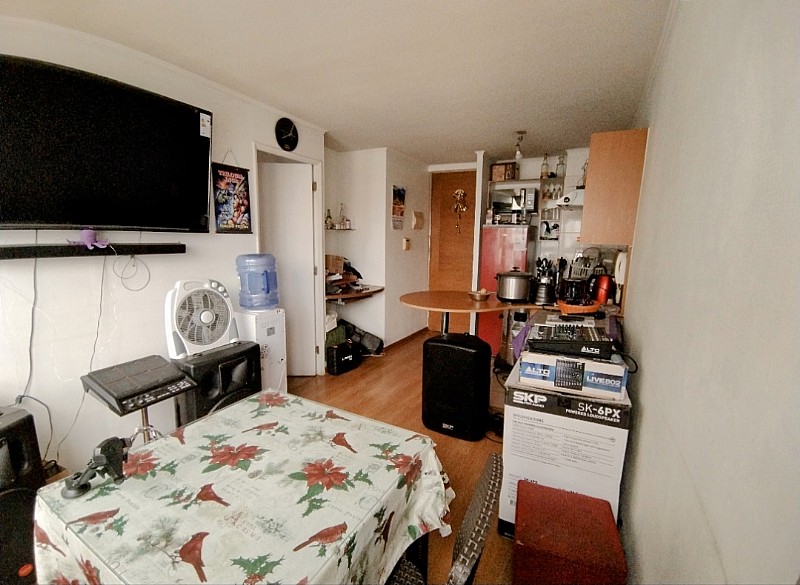 TARAPACA CON ESTACIONAMIENTO