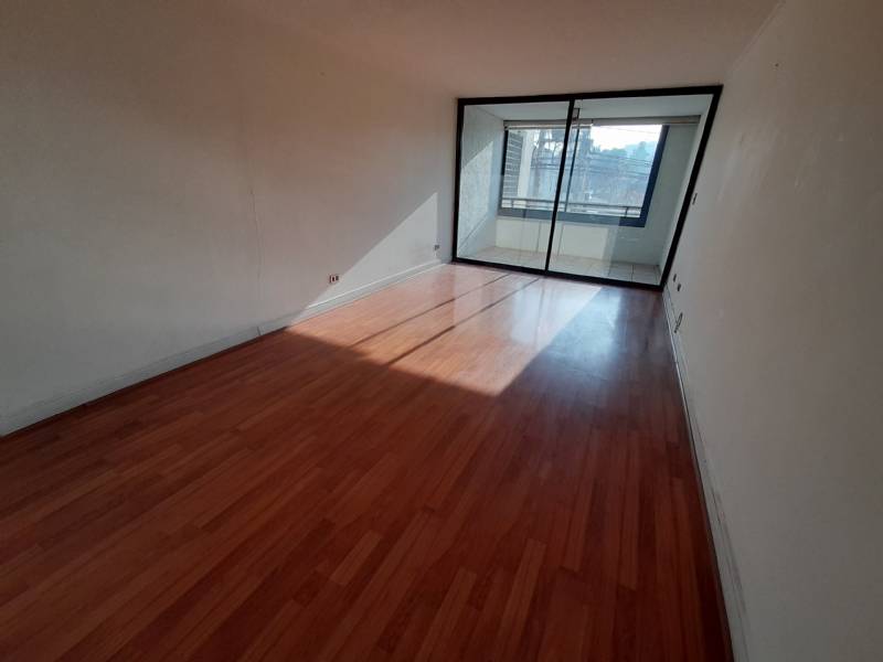 FELIPE II, 2 ESTACIONAMIENTOS