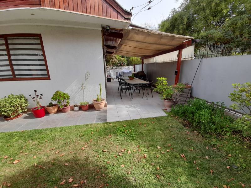 CASA MONSEÑOR EDWARDS