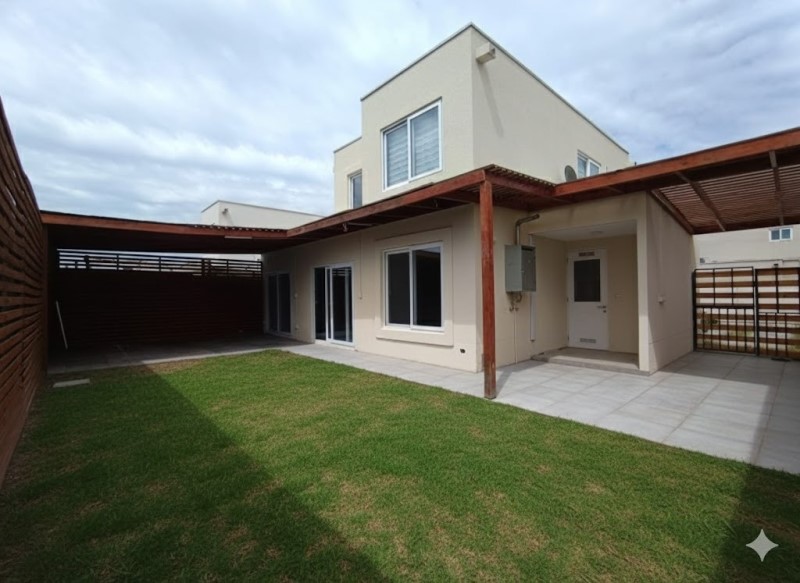 CASA CONDOMINIO RUKAN